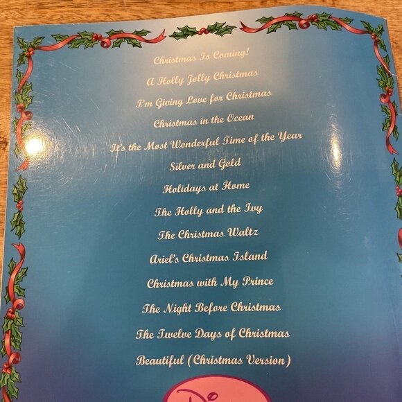 NEUF DISNEY'S PRINCESS CHRISTMAS ALBUM PARTITIONS PIANO VOCAL GUITAR - Picture 6 of 8